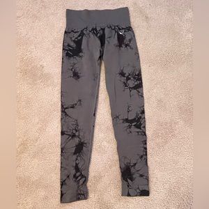 Leggings to work out.